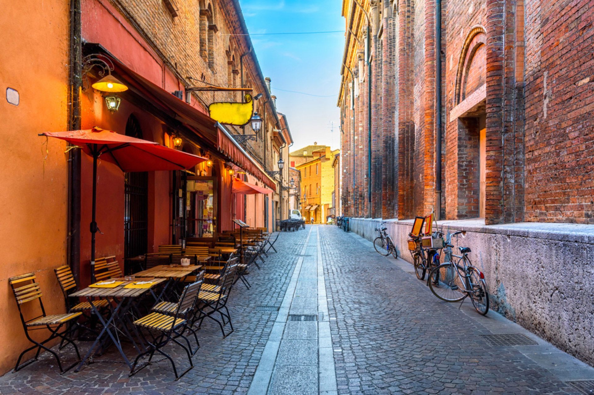 Vie del centro città di Ferrara