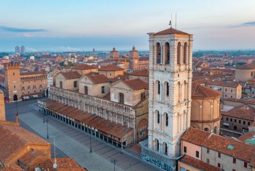 Ferrara Piazza Trento e Trieste