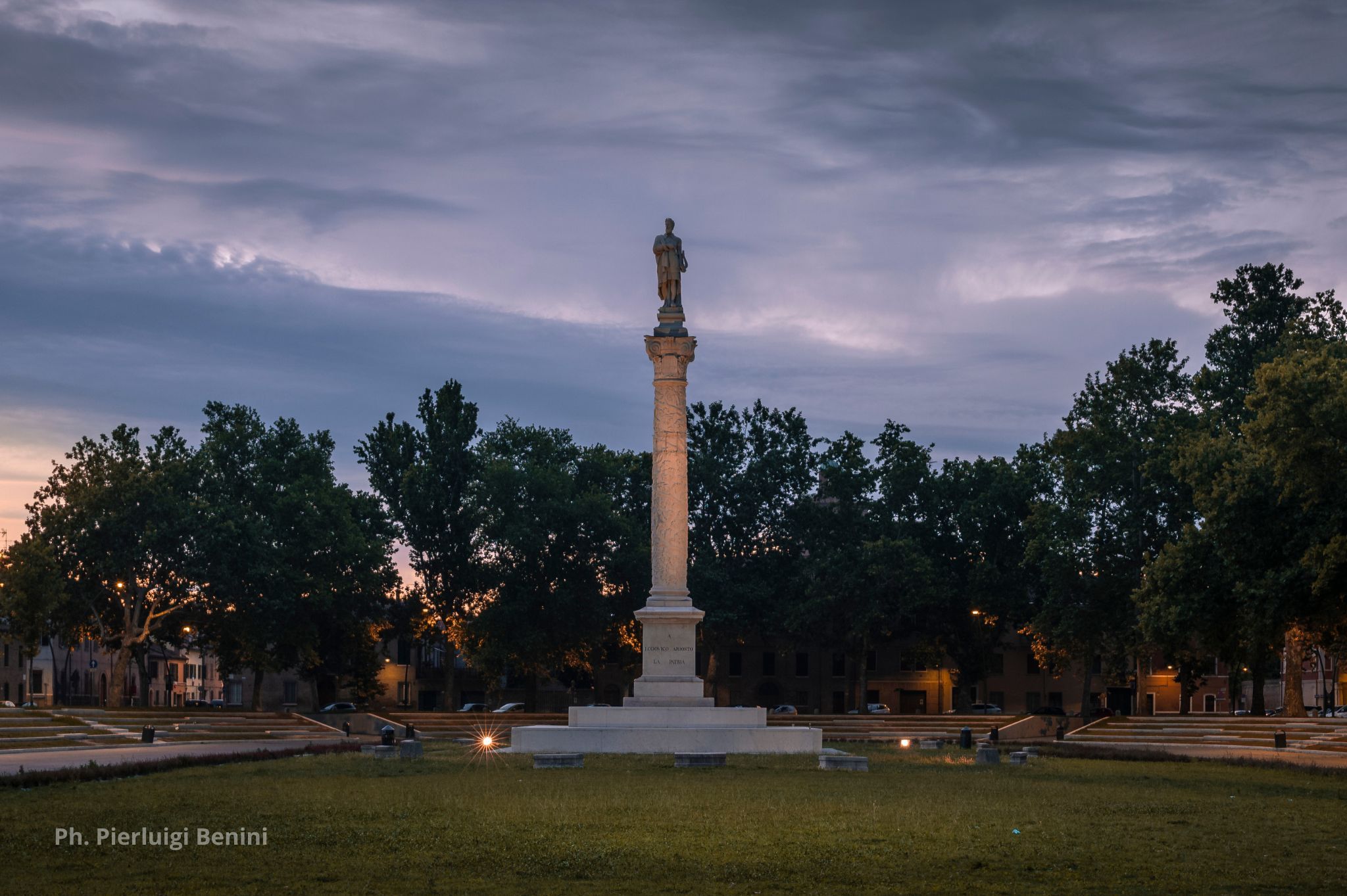 piazza ariostea a ferrara