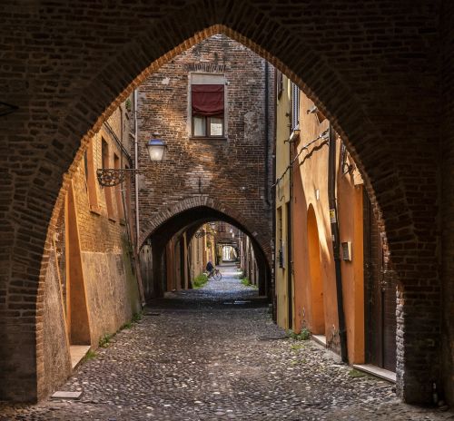 Ferrara Piazza Trento e Trieste