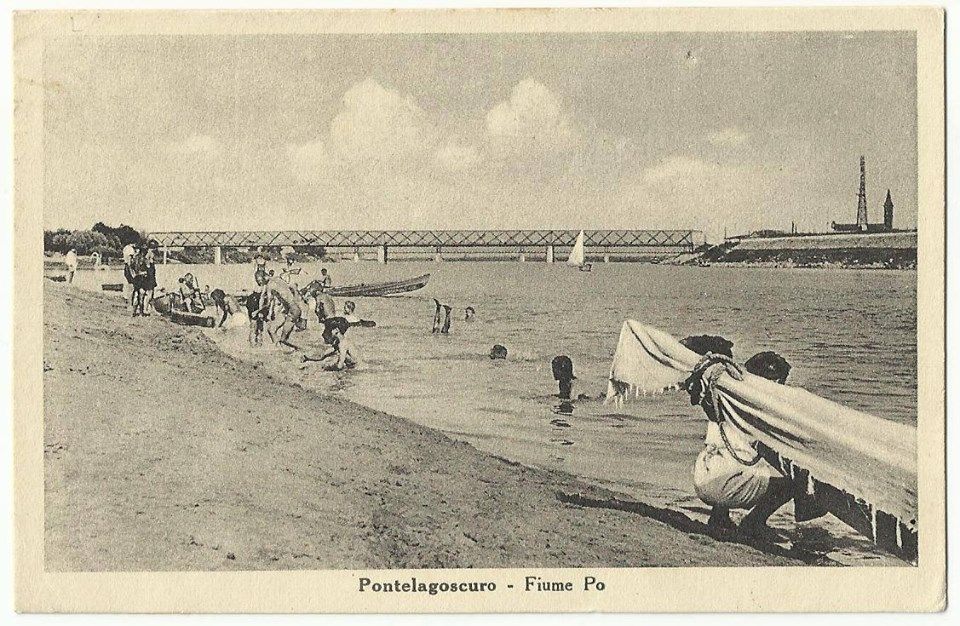 Ferrara Spiaggia Giarina Sul Fiume Po