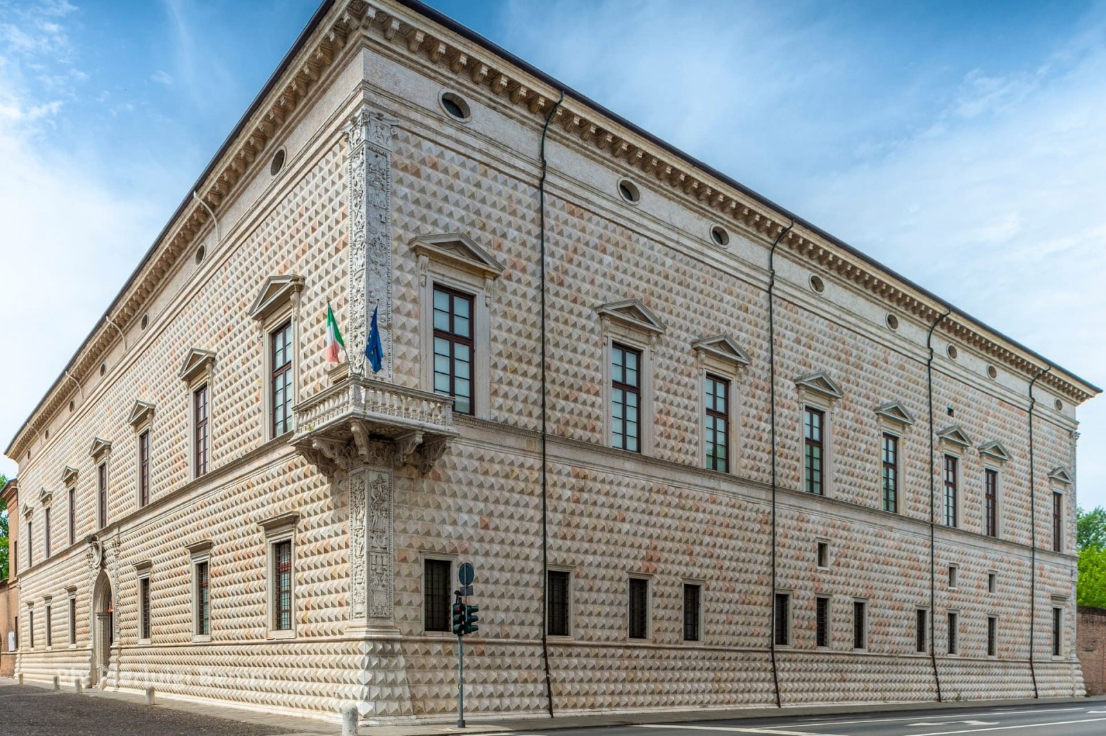 Palazzo Diamanti - InFerrara