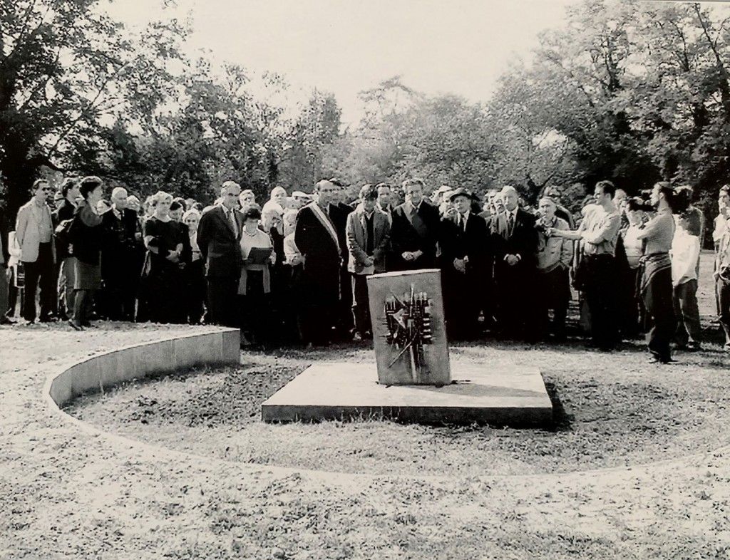 tomba giorgio bassani a ferrara