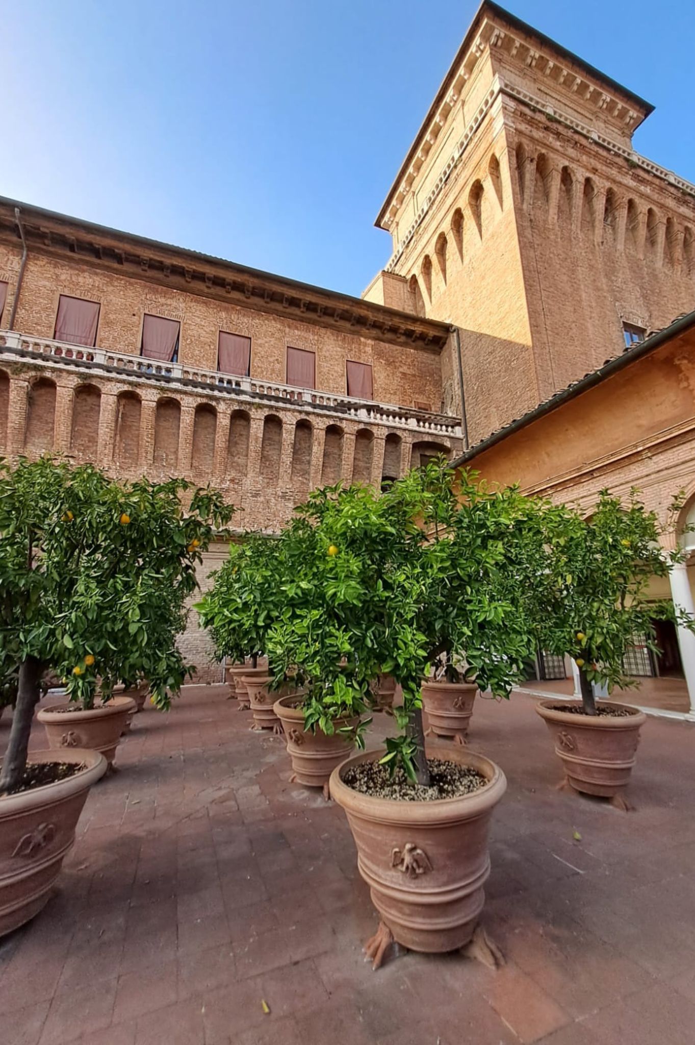 Castello Etense di Ferrara giardino degli aranci