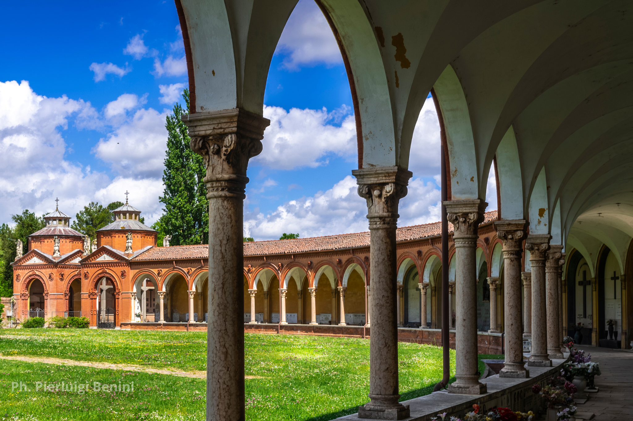 Ferrara Certosa